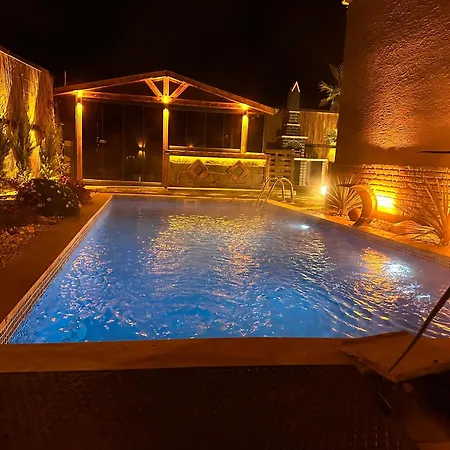Shaman Bungalow Villas 101 *